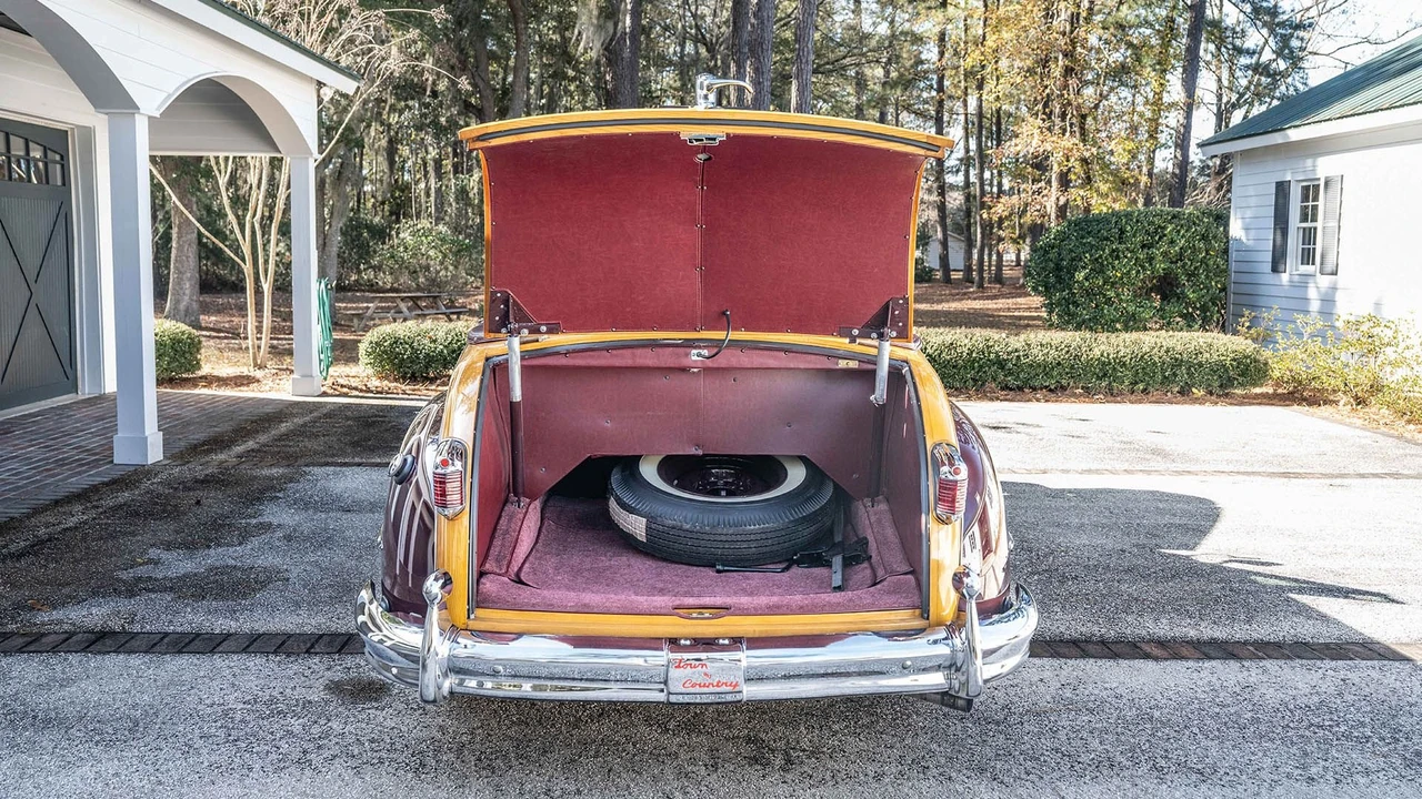 1948 Chrysler Town & Country - Image 11 of 31