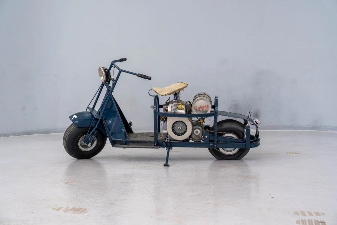 1948 Cushman - Image 3 of 12