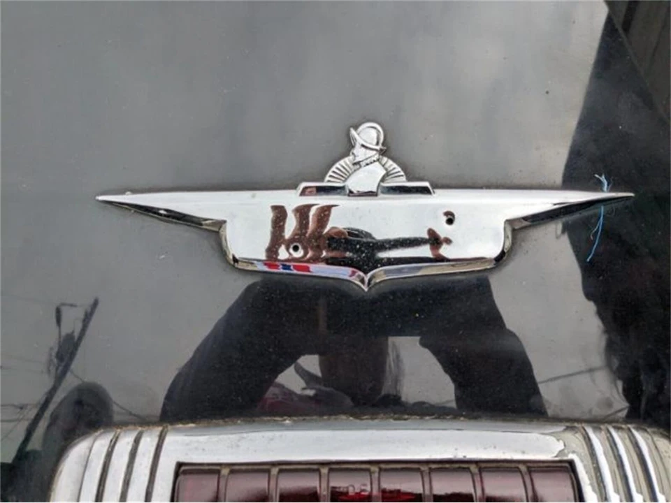 1948 DeSoto Firedome - Image 14 of 25