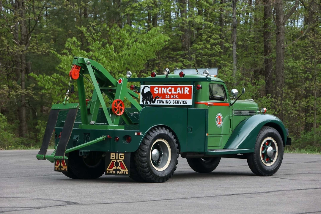 1948 Diamond T - Image 12 of 31