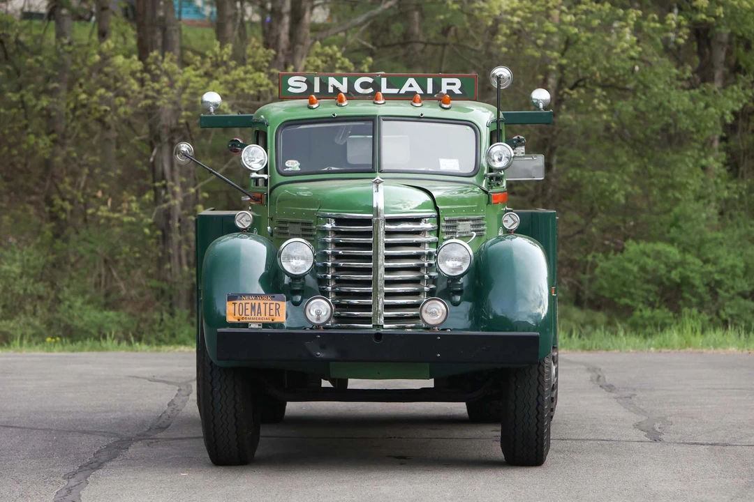 1948 Diamond T - Image 2 of 31