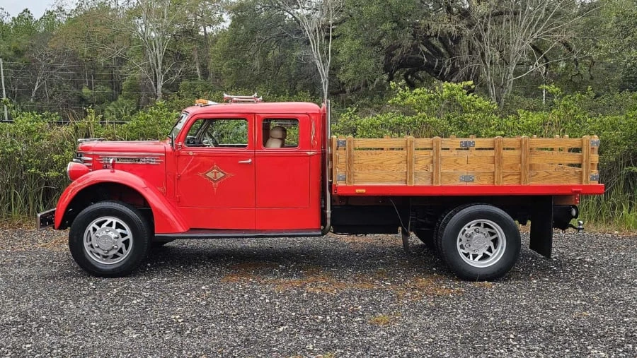 1948 Diamond T - Image 2 of 31