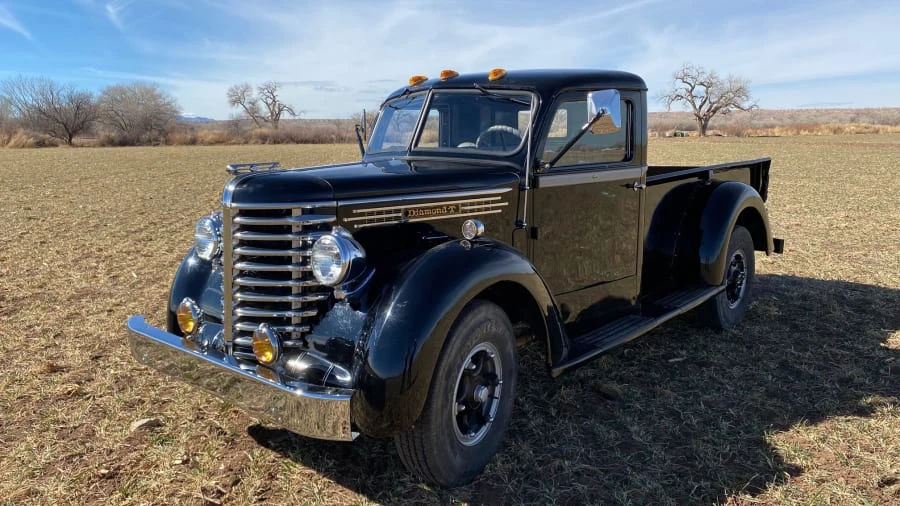 1948 Diamond T - Image 2 of 12
