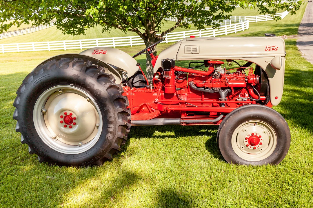 1948 Ford Tractor - Image 3 of 31