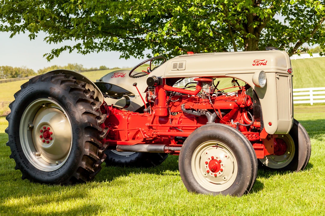 1948 Ford Tractor - Image 7 of 31