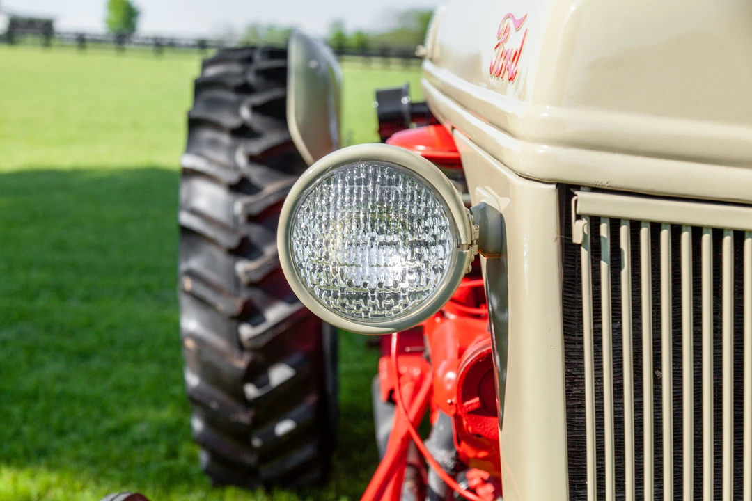 1948 Ford Tractor - Image 12 of 31