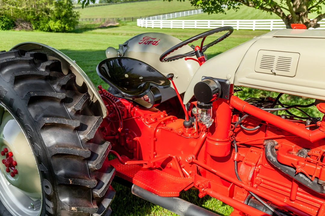 1948 Ford Tractor - Image 10 of 31