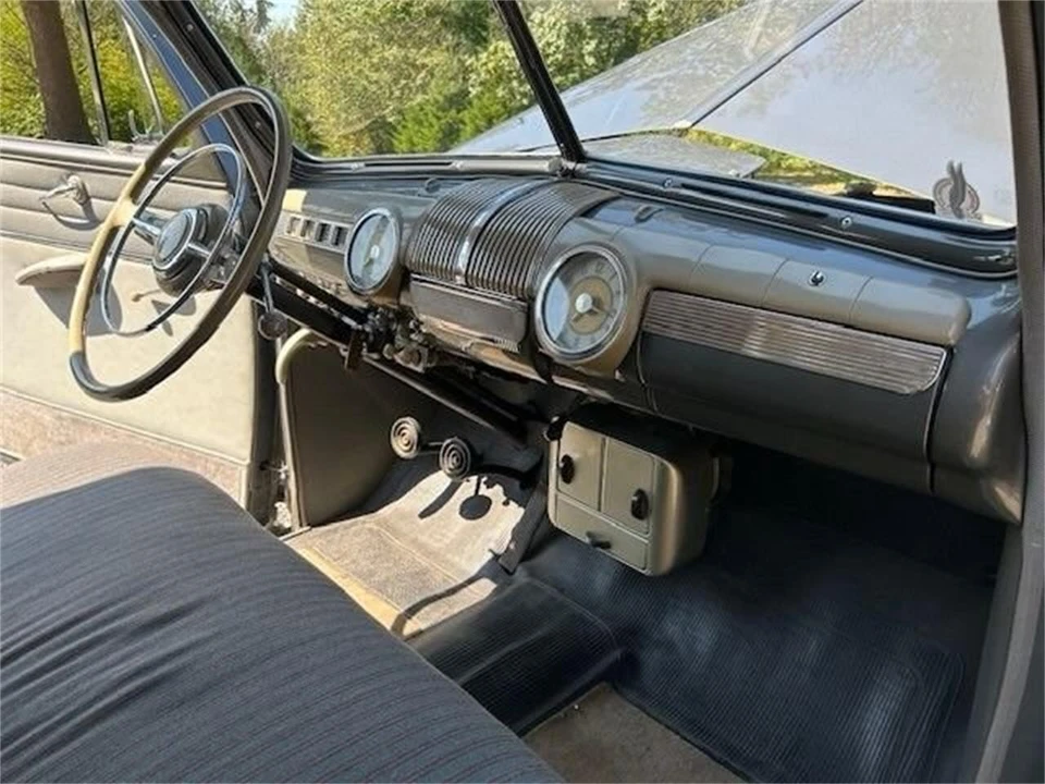 1948 Ford Standard & Deluxe & Super Deluxe - Image 7 of 9