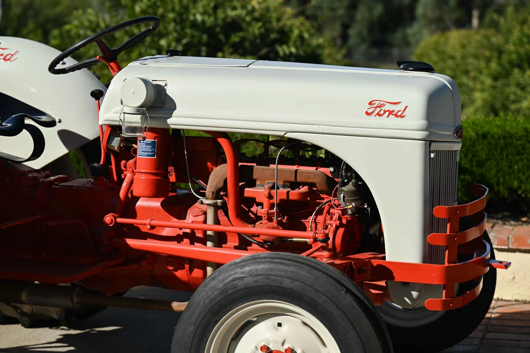 1948 Ford Tractor - Image 16 of 31