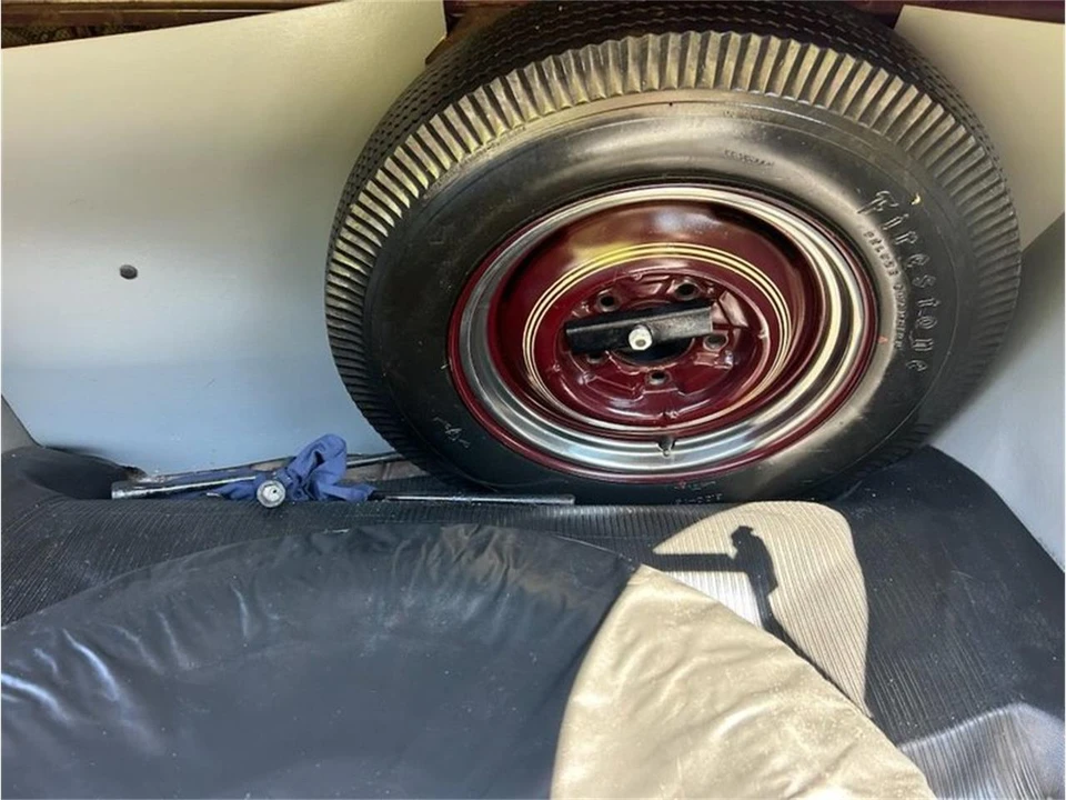 1948 Ford Standard & Deluxe & Super Deluxe - Image 14 of 17