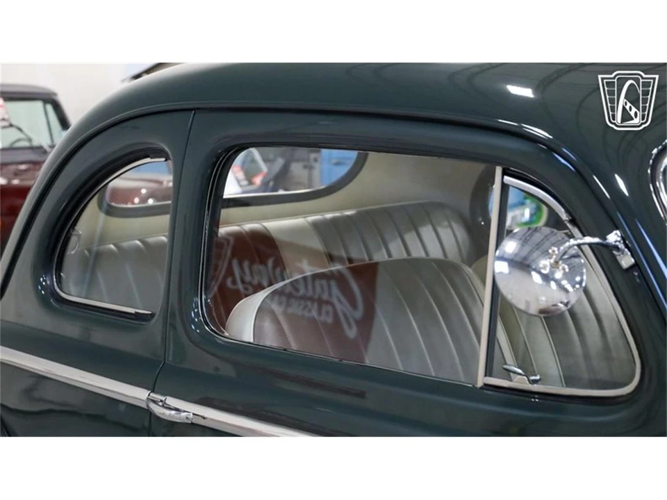 1948 Ford Standard & Deluxe & Super Deluxe - Image 29 of 31