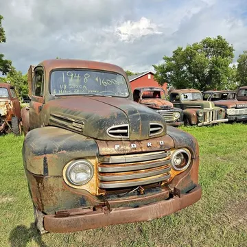 1948 Ford F68