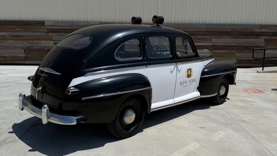 1948 Ford Standard & Deluxe & Super Deluxe - Image 3 of 16