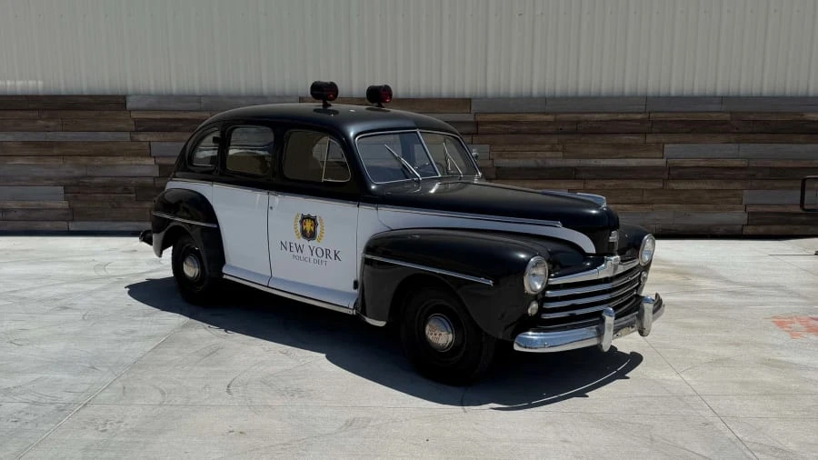 1948 Ford Standard & Deluxe & Super Deluxe - Image 6 of 16