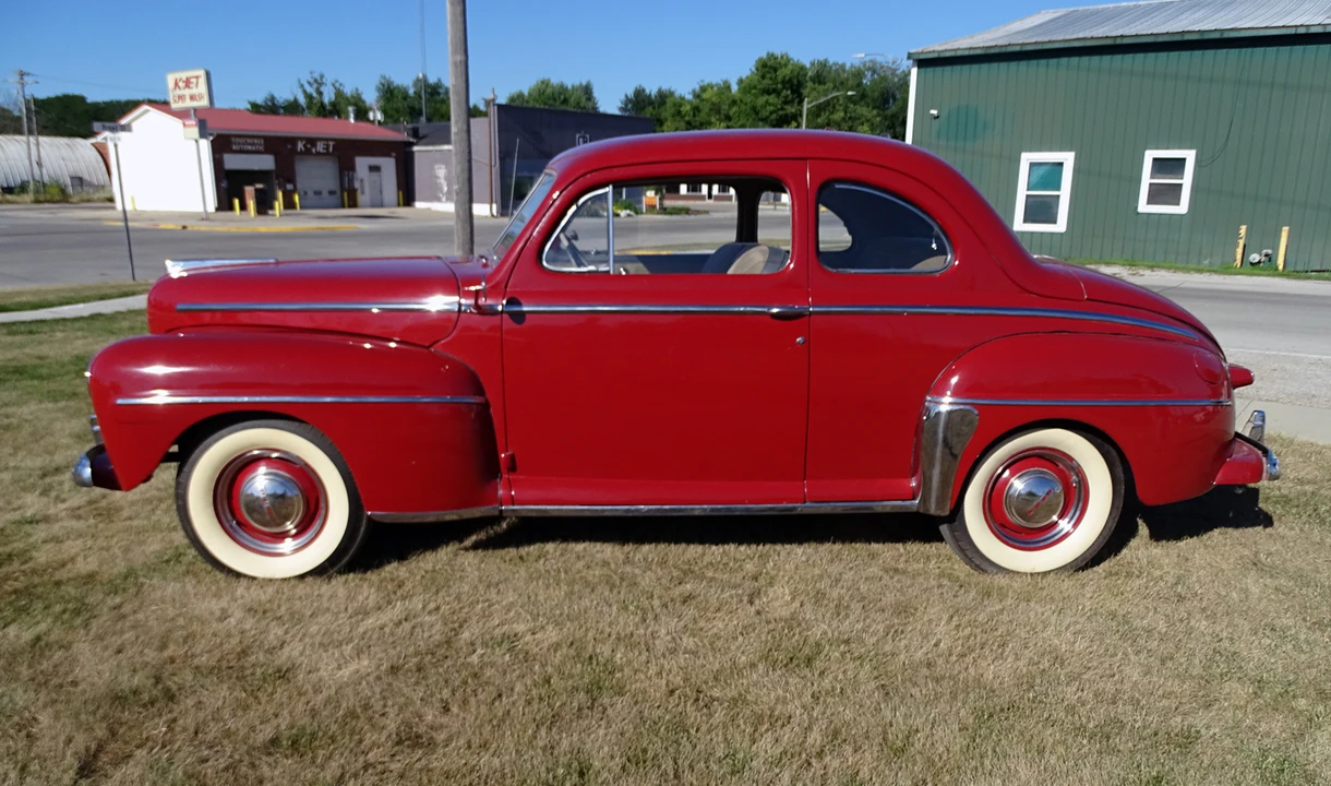 1948 Ford Standard & Deluxe & Super Deluxe - Image 3 of 31