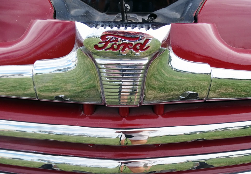 1948 Ford Standard & Deluxe & Super Deluxe - Image 15 of 31