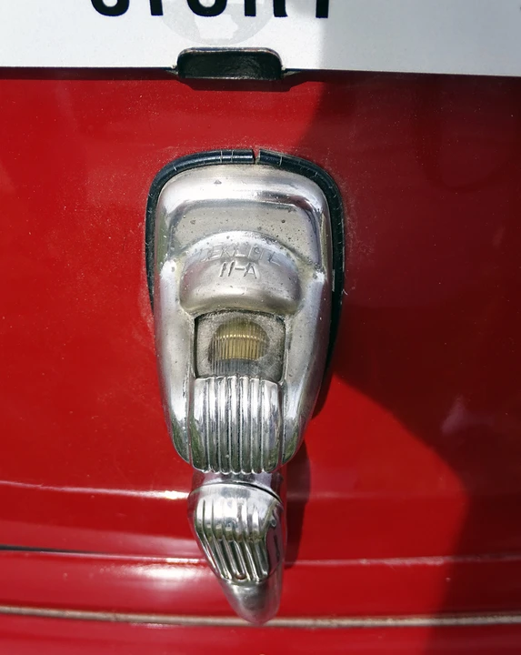 1948 Ford Standard & Deluxe & Super Deluxe - Image 22 of 31