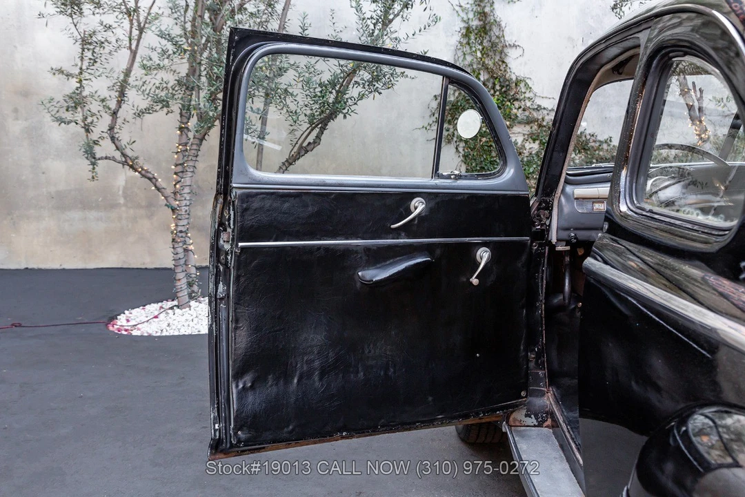 1948 Ford Standard & Deluxe & Super Deluxe - Image 15 of 31