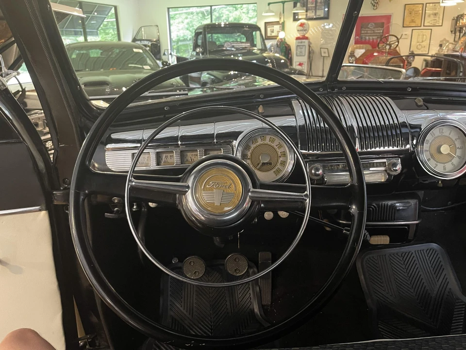 1948 Ford Standard & Deluxe & Super Deluxe - Image 26 of 31