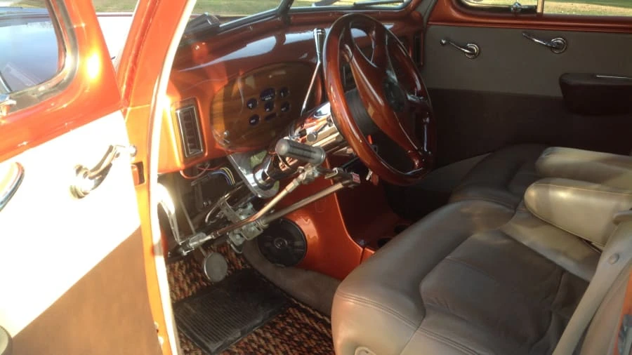 1948 Ford Standard & Deluxe & Super Deluxe - Image 3 of 10