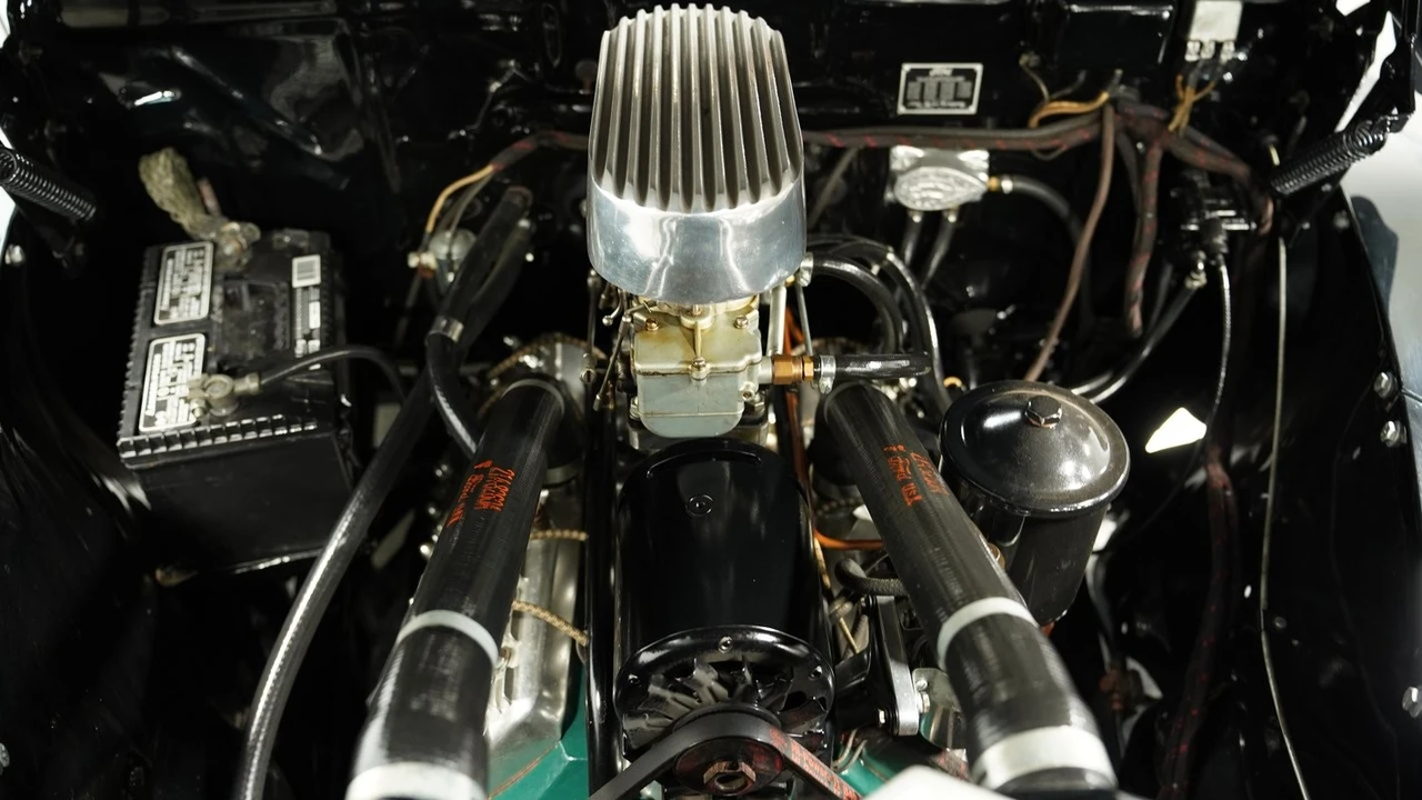 1948 Ford Standard & Deluxe & Super Deluxe - Image 4 of 12