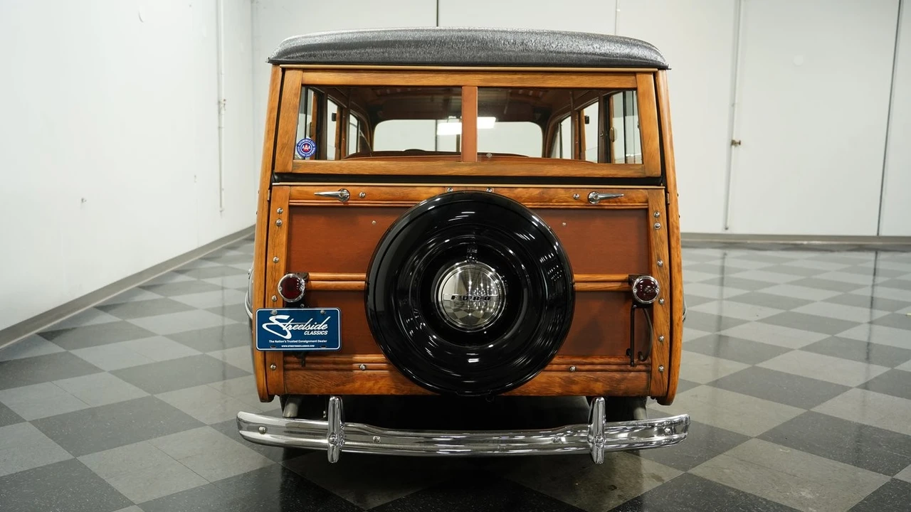 1948 Ford Standard & Deluxe & Super Deluxe - Image 9 of 12