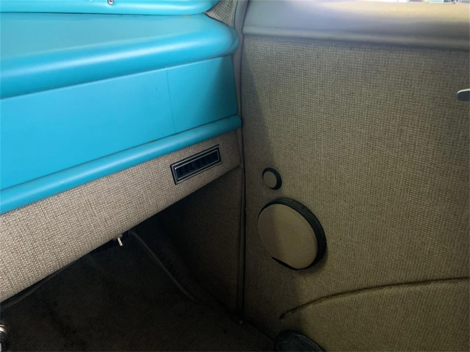 1948 Ford Standard & Deluxe & Super Deluxe - Image 9 of 12