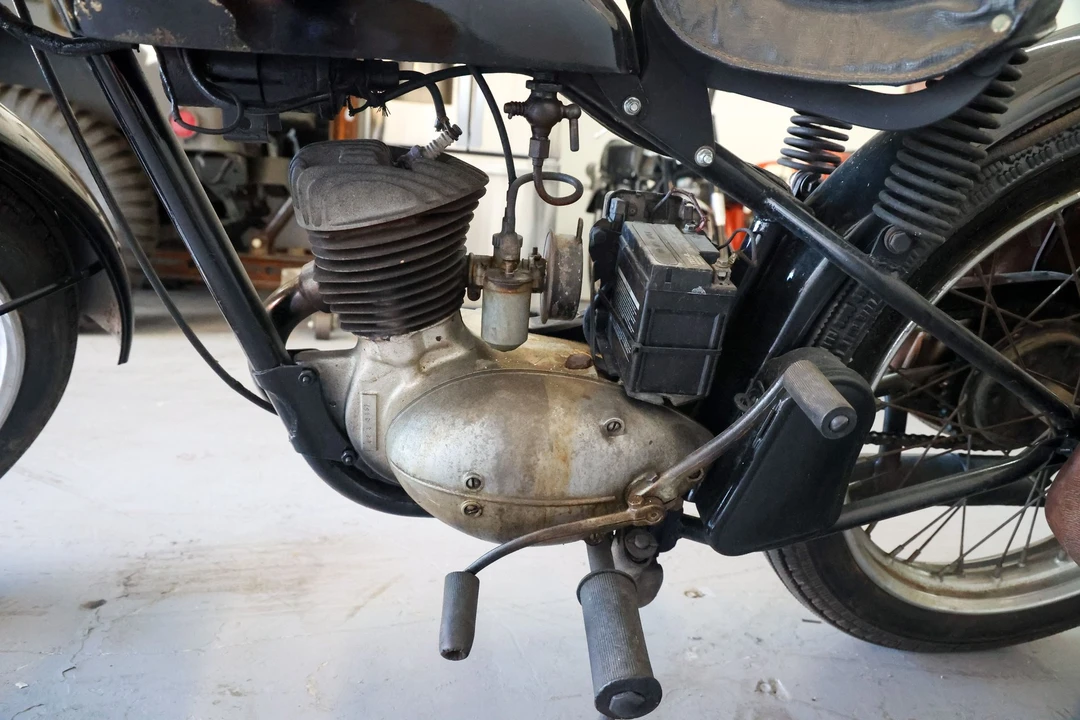 1948 Harley-Davidson Small Twin Flathead - Image 12 of 15