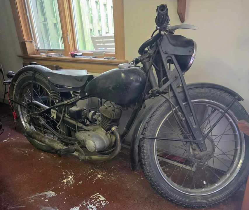 1948 Harley-Davidson Small Twin Flathead - Image 2 of 4