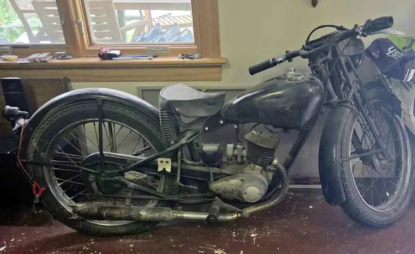 1948 Harley-Davidson Hummer
