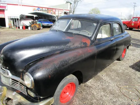 1948 Kaiser 2-Dr Sedan