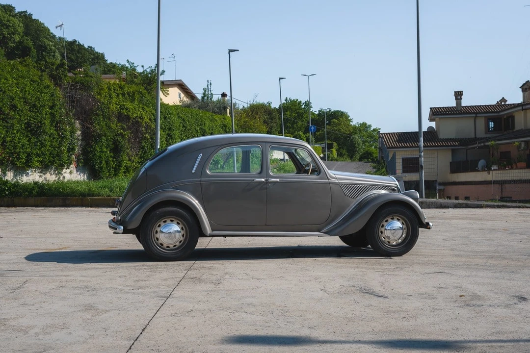 1948 Lancia - Image 3 of 30