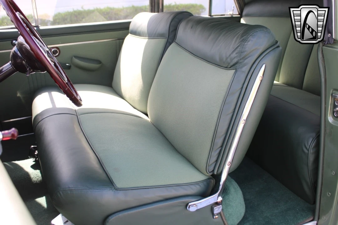 1948 Lincoln Continental 1st Gen - Image 17 of 21