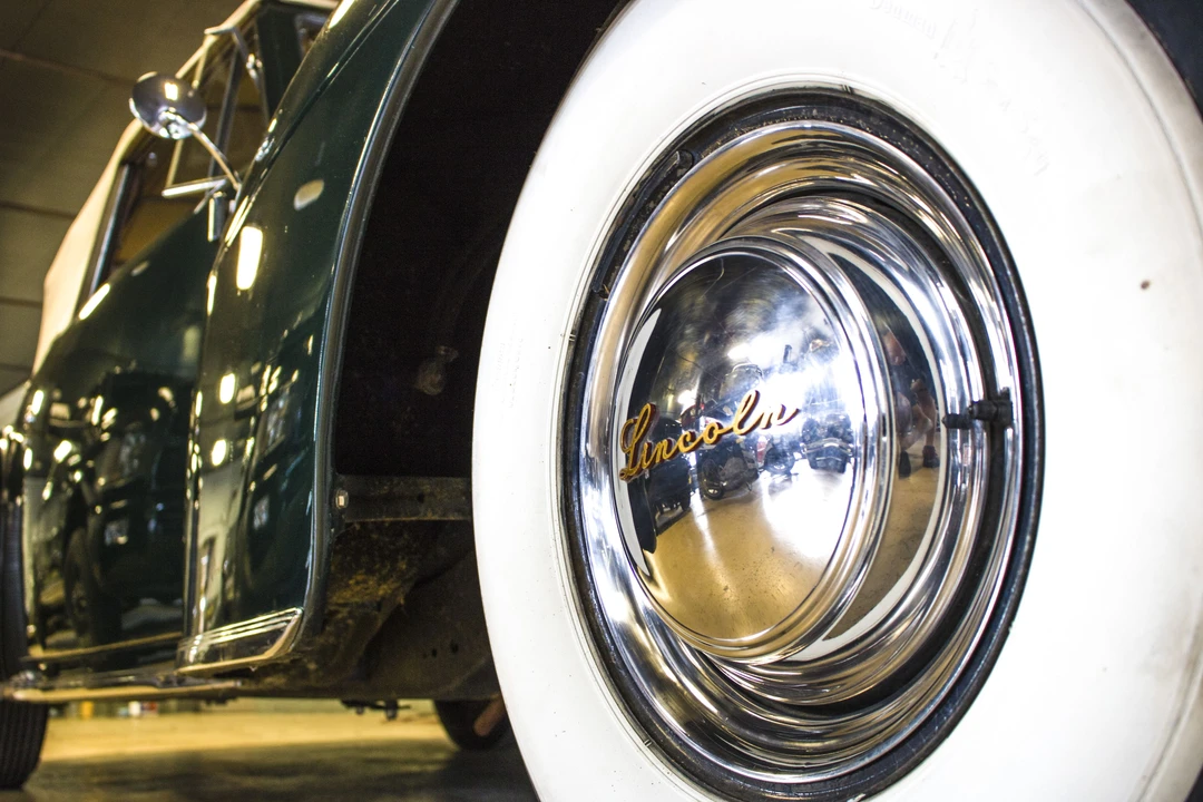 1948 Lincoln Continental 1st Gen - Image 5 of 12