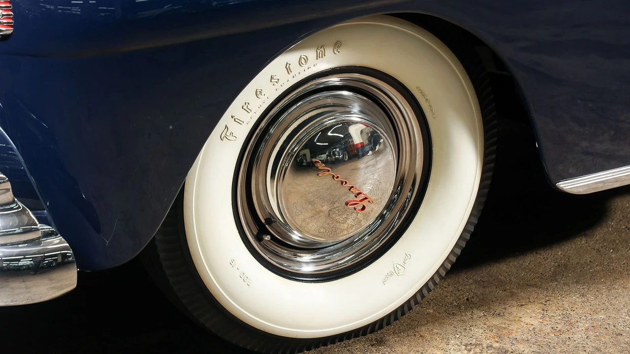 1948 Lincoln Continental 1st Gen - Image 13 of 31