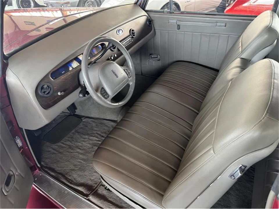1948 Lincoln Continental 1st Gen - Image 9 of 30