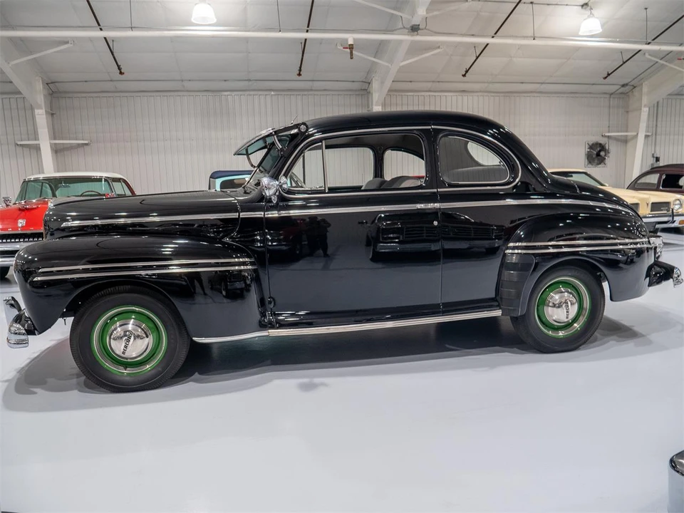 1948 Mercury Eight - Image 4 of 28