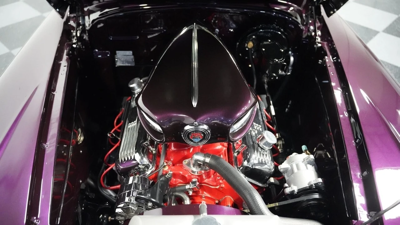 1948 Oldsmobile - Image 4 of 12