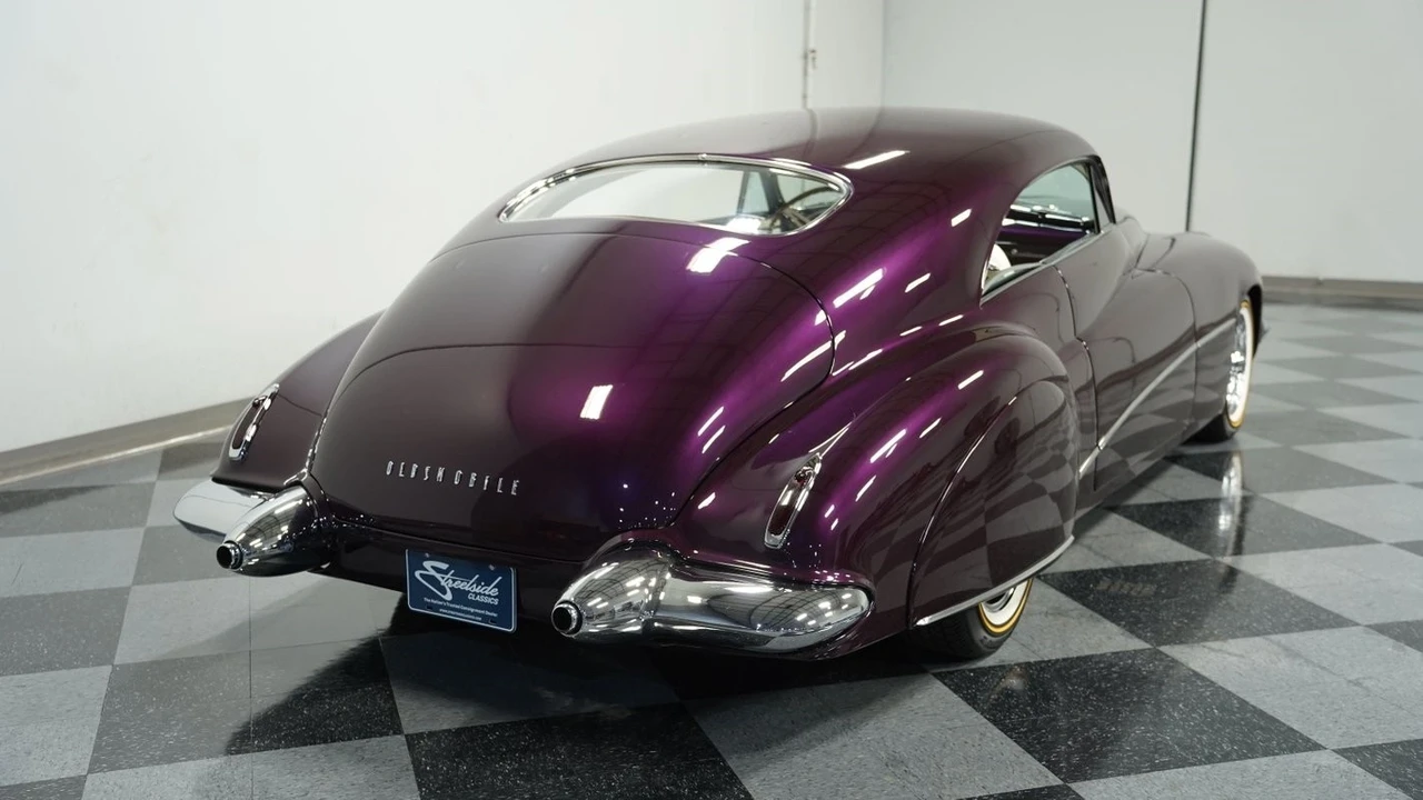 1948 Oldsmobile - Image 11 of 12