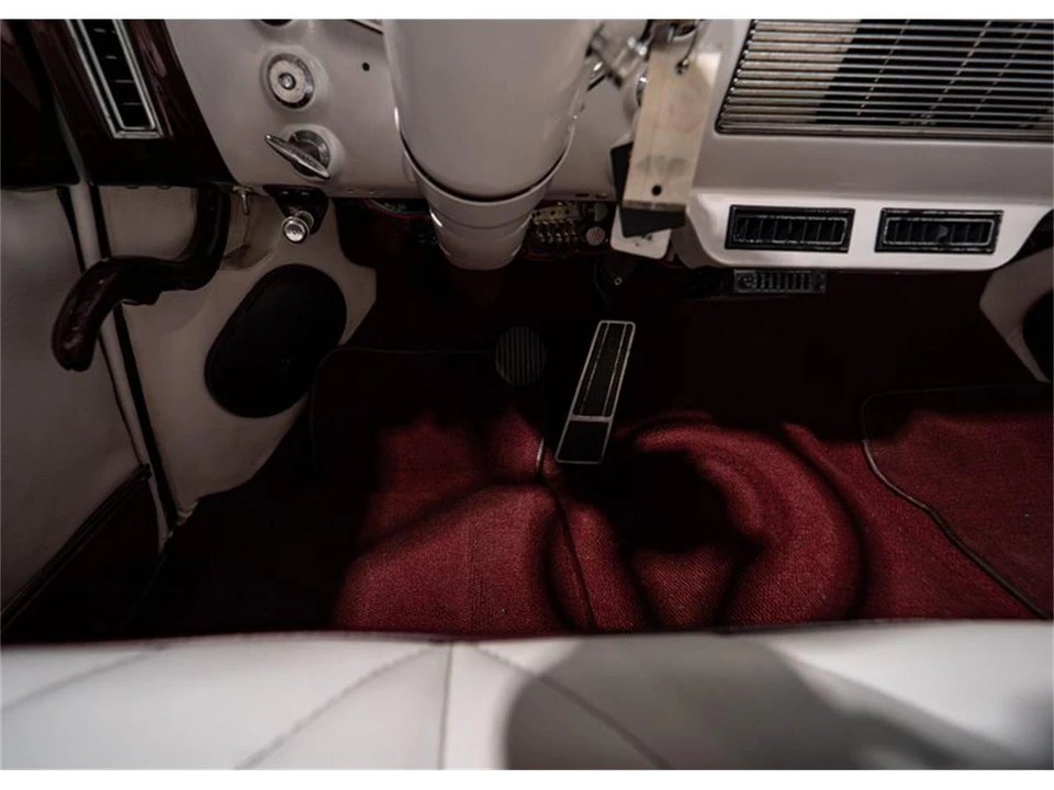 1948 Oldsmobile 88 - Image 26 of 31