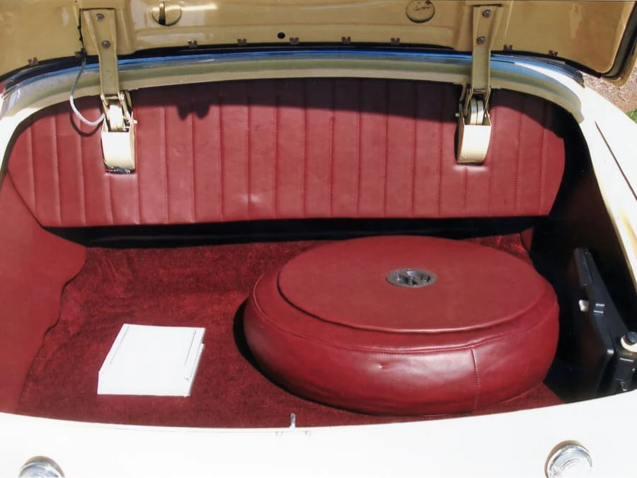 1948 Oldsmobile 98 - Image 5 of 6
