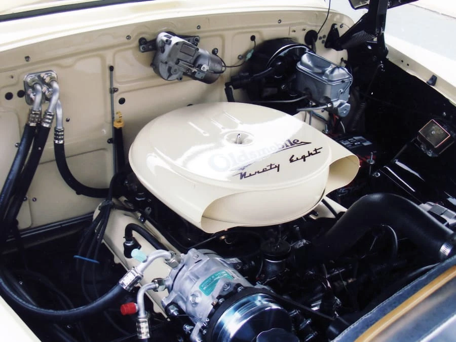 1948 Oldsmobile 98 - Image 6 of 6