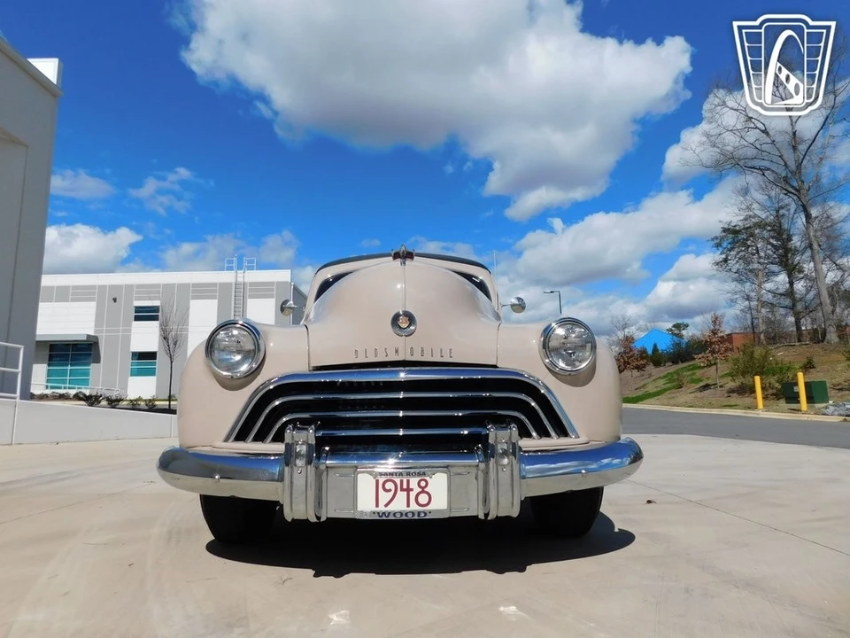 1948 Oldsmobile - Image 4 of 12
