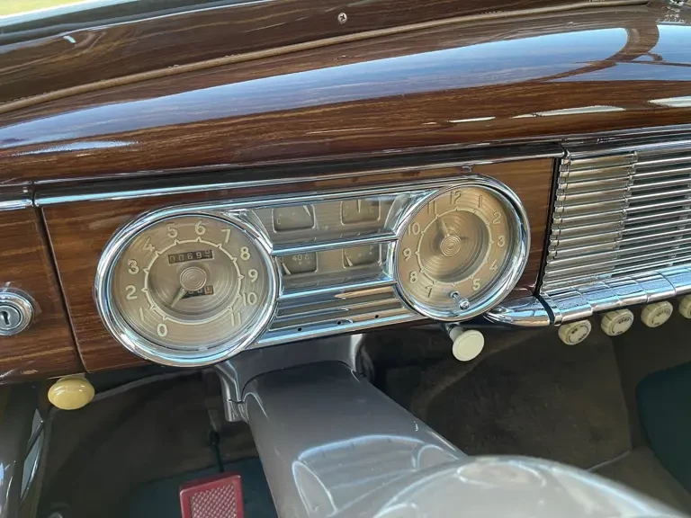 1948 Packard Eight - Image 11 of 31