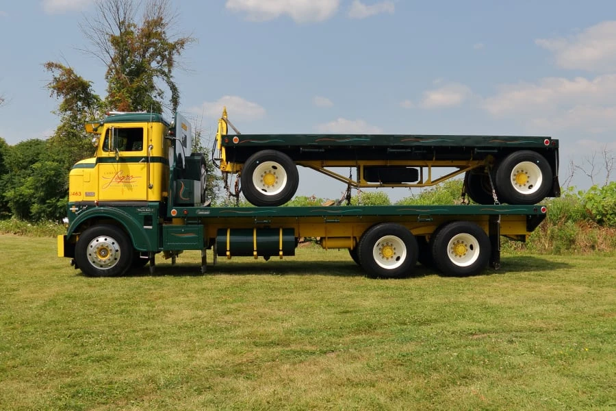 1948 Peterbilt - Image 2 of 31