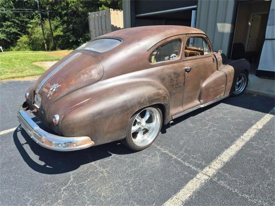 1948 Pontiac - Image 3 of 15