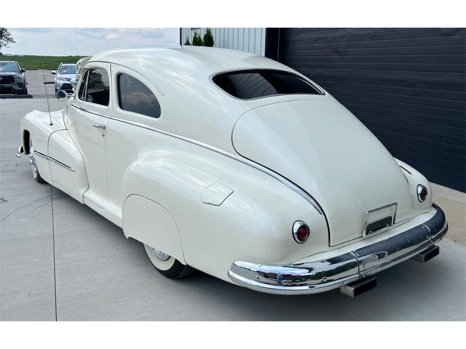 1948 Pontiac - Image 4 of 31
