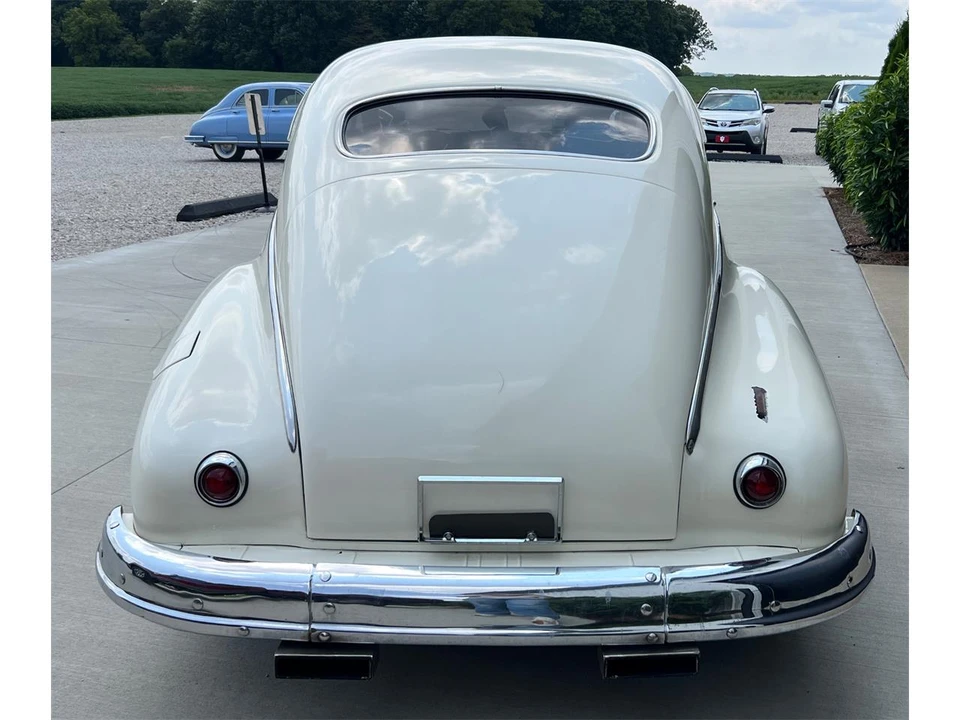 1948 Pontiac - Image 5 of 31