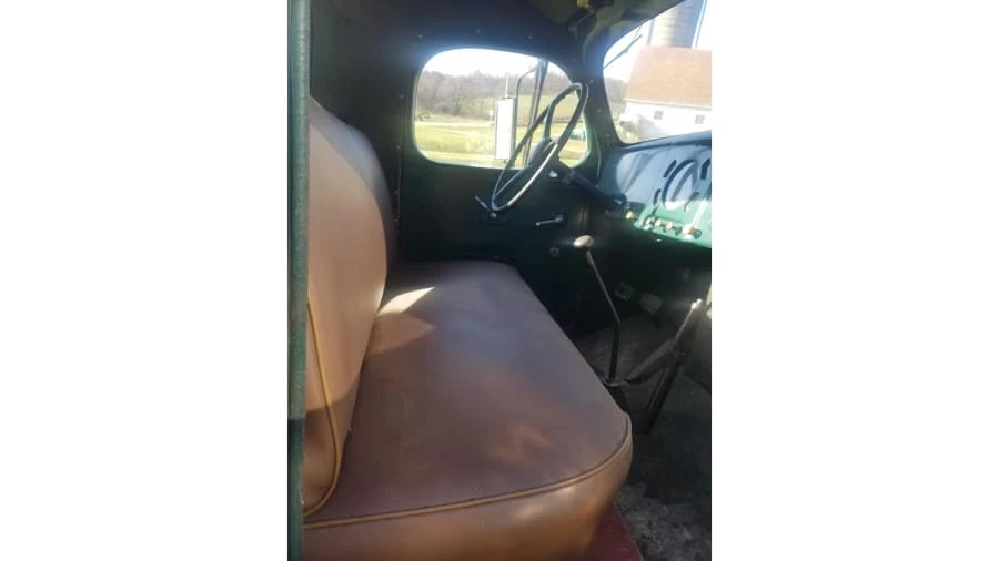 1948 Reo - Image 4 of 5