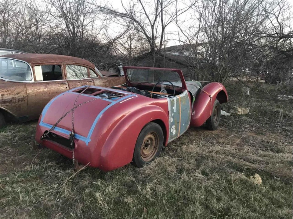 1948 Triumph 1800 Roadster - Image 3 of 10